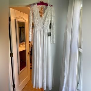 Lulus white maxi dress with lace detail on top